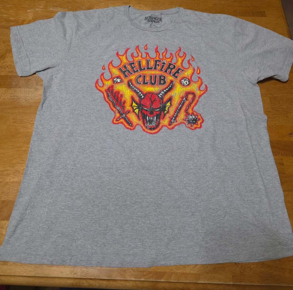 Stranger Things Hellfire Club Graphic T-Shirt Size XL Grey